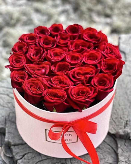 Классическая страсть в шляпной коробке with delivery to Pavlodar