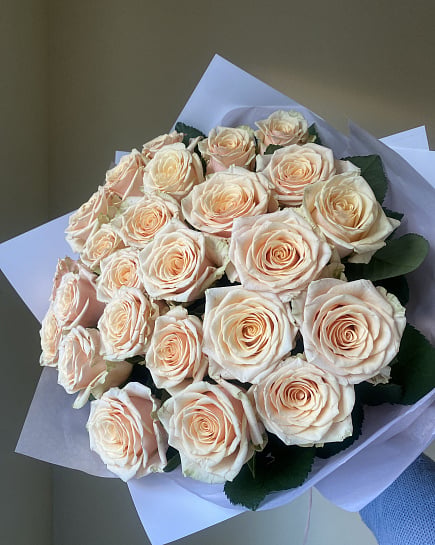 Классические кремово-розовые розы with delivery to Astana