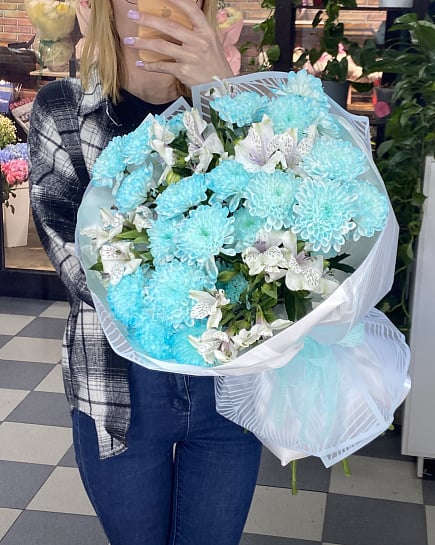 Лазурная свежесть с хризантемами with delivery to Астане