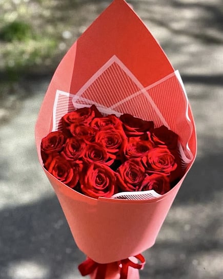 Классический букет красных роз с доставкой по Павлодаре