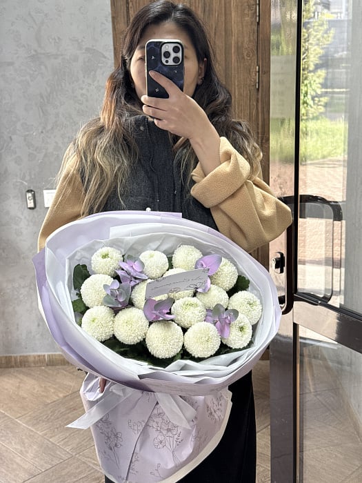Белоснежное облако хризантем - купить в Астане с доставкой