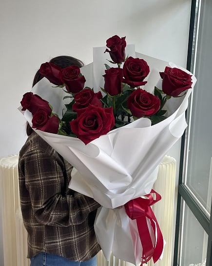 Классический букет из красных роз with delivery to Astana