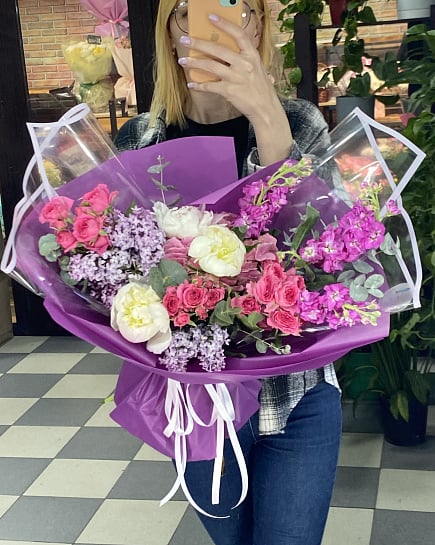 Сиреневый сад с кустовыми розами with delivery to Астане