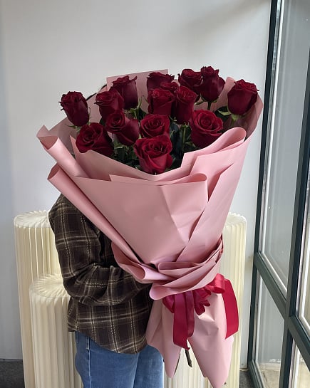 Классический букет из красных роз with delivery to Astana
