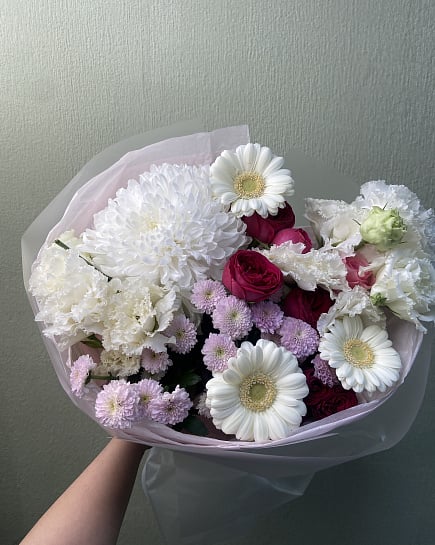 Белоснежная нежность с акцентами фуксии with delivery to Astana