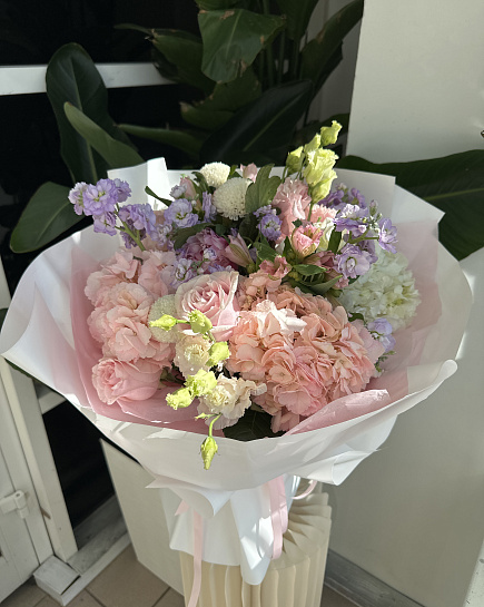 Пастельная гармония с гортензией и маттиолой with delivery to Астане