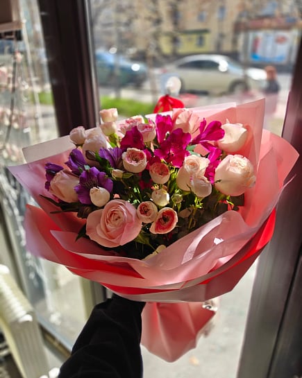 Розовый шарм с пионовидными розами with delivery to Almaty